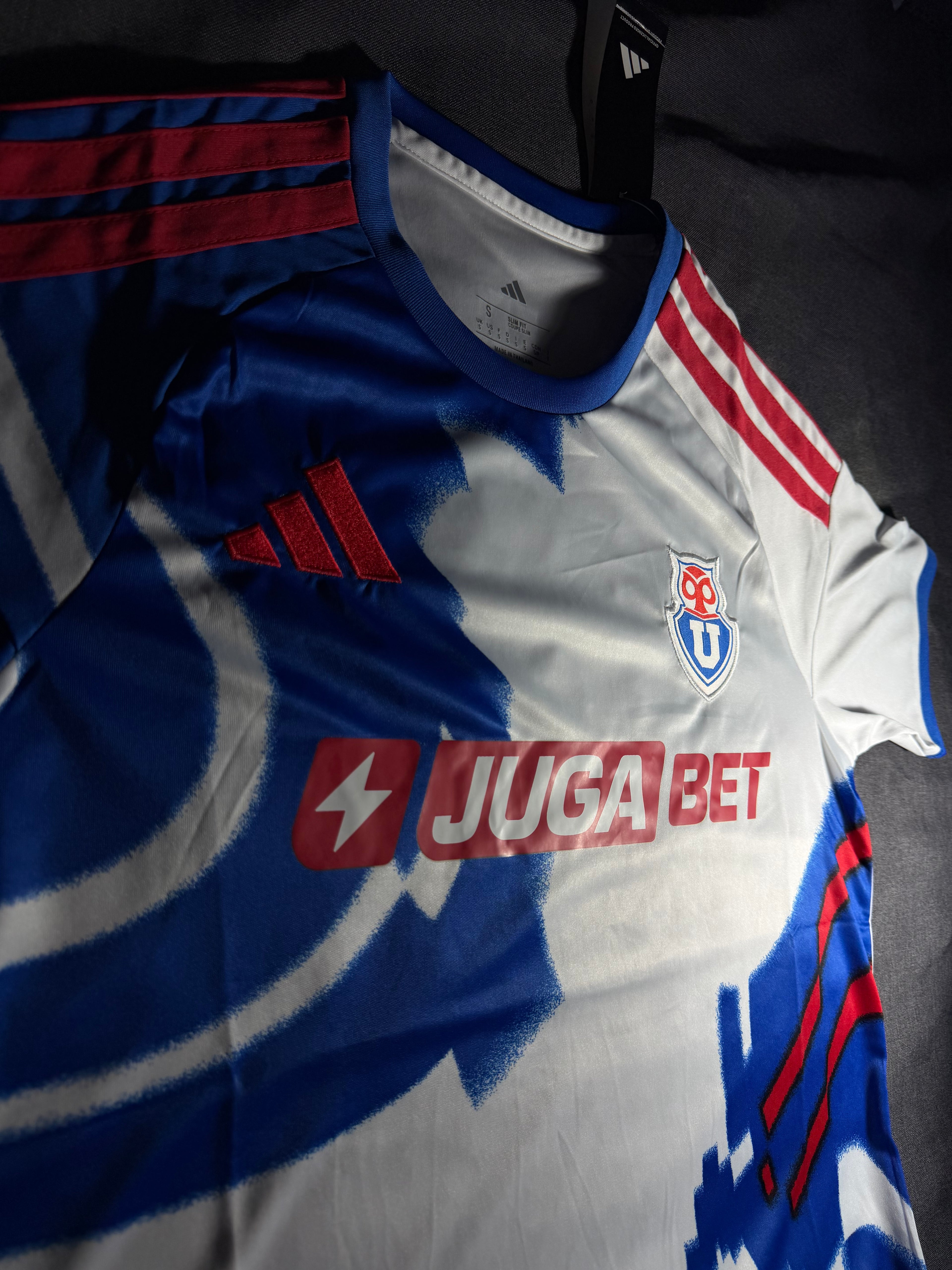 Camiseta U. de Chile Visitante 26/27