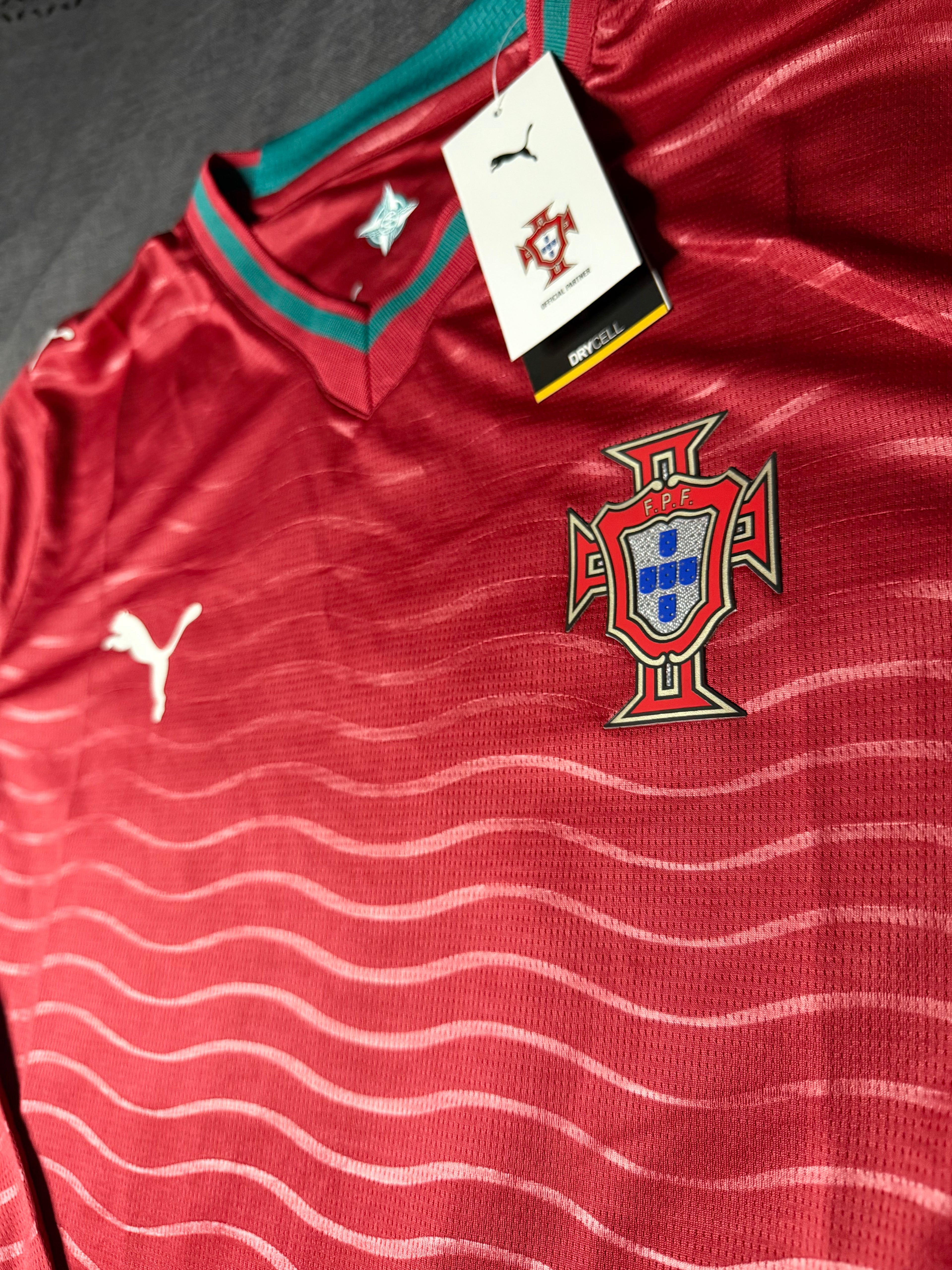 Camiseta Portugal Local manga larga 2026