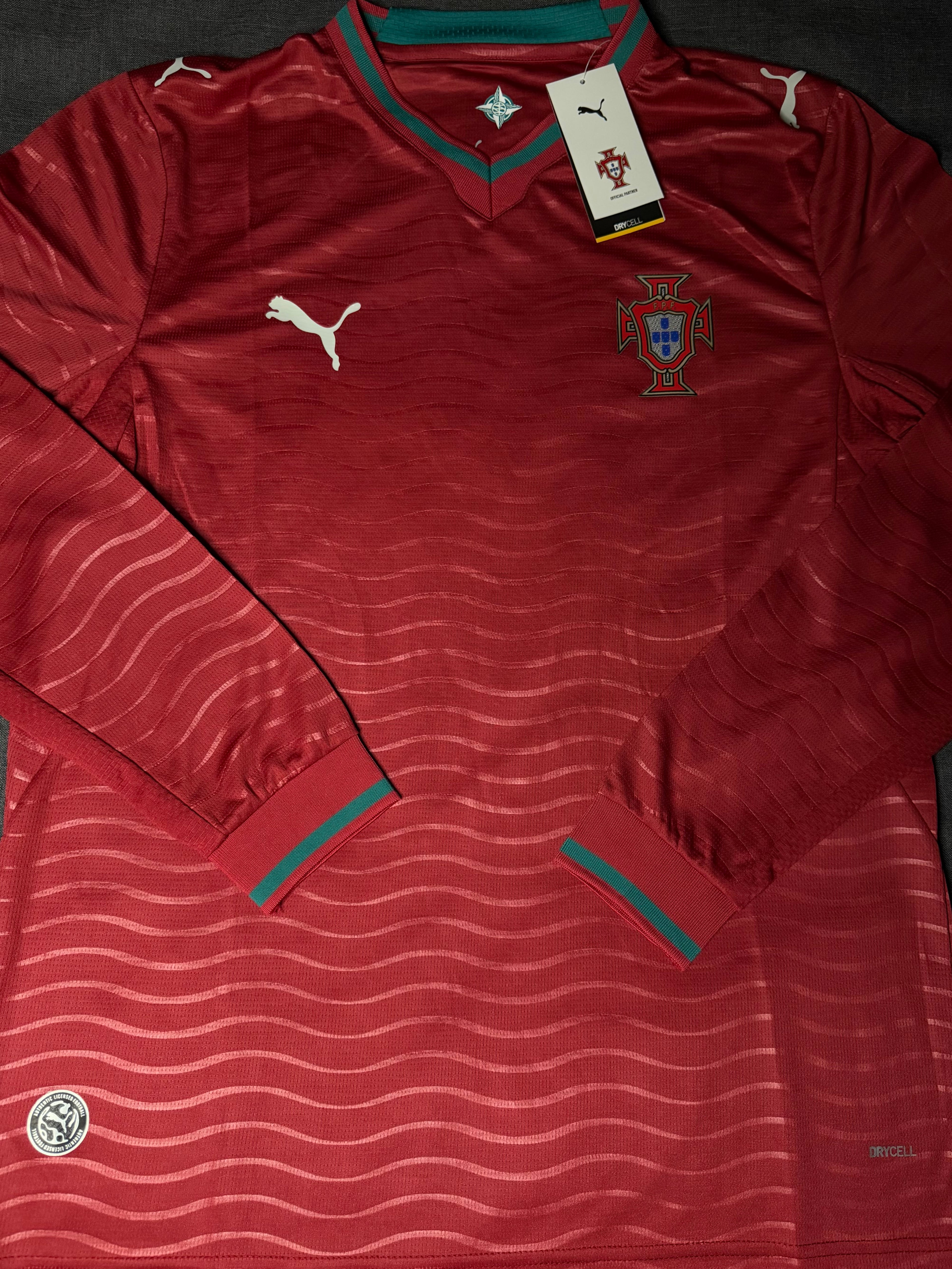 Camiseta Portugal Local manga larga 2026